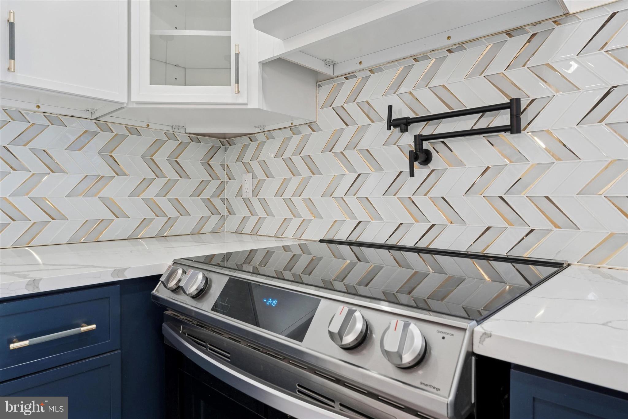 323 Derwyn Road Lansdowne, PA 19050 - Photo 8 of 50