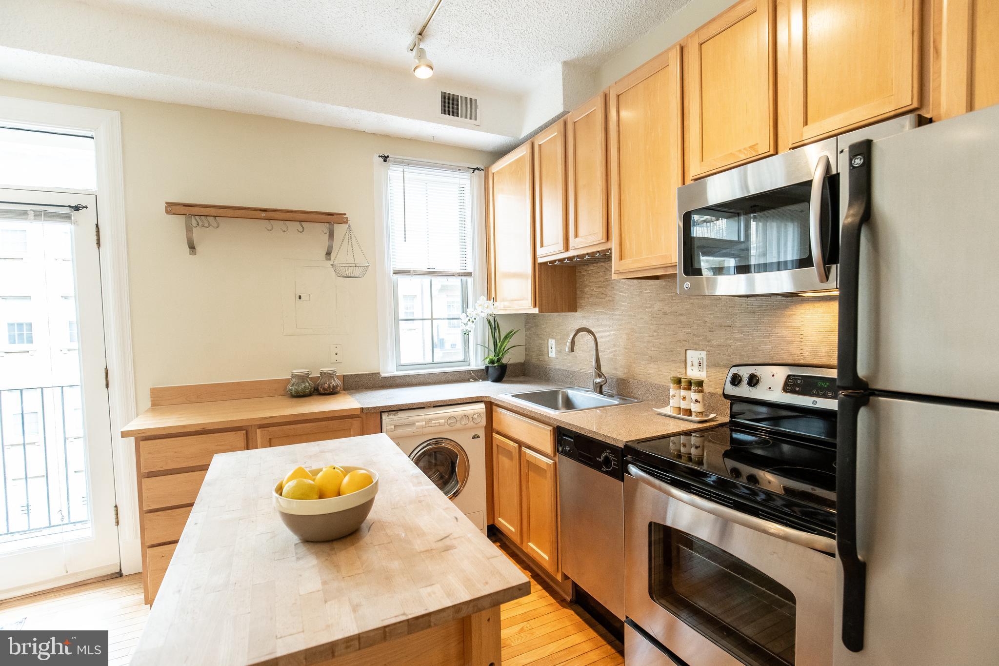 1401 Columbia Road Northwest, Unit 303 Washington, DC 20009 - Photo 10 of 20