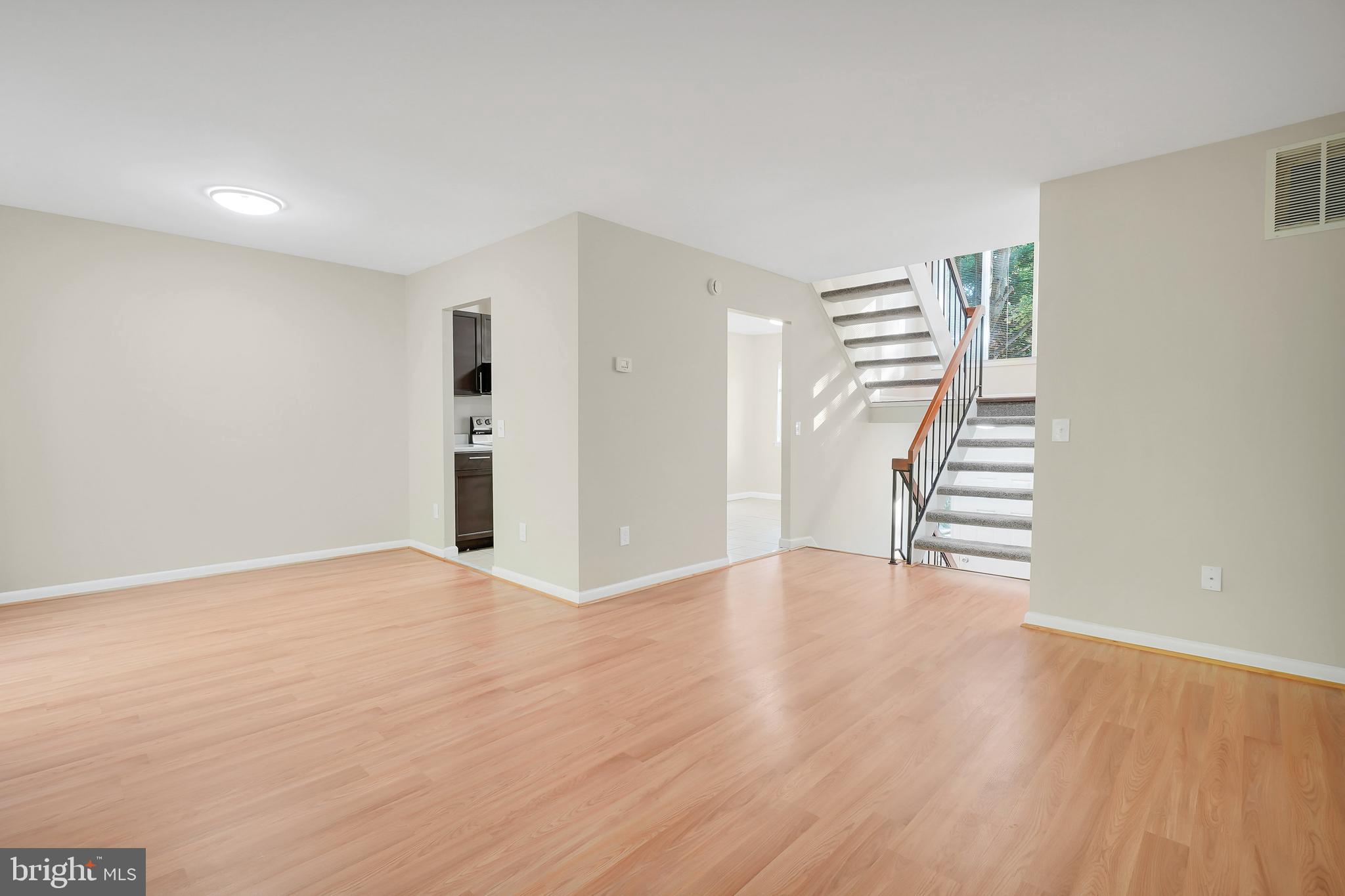 11962 Barrel Cooper Court Reston, VA 20191 - Photo 15 of 41 Gallery Image 15