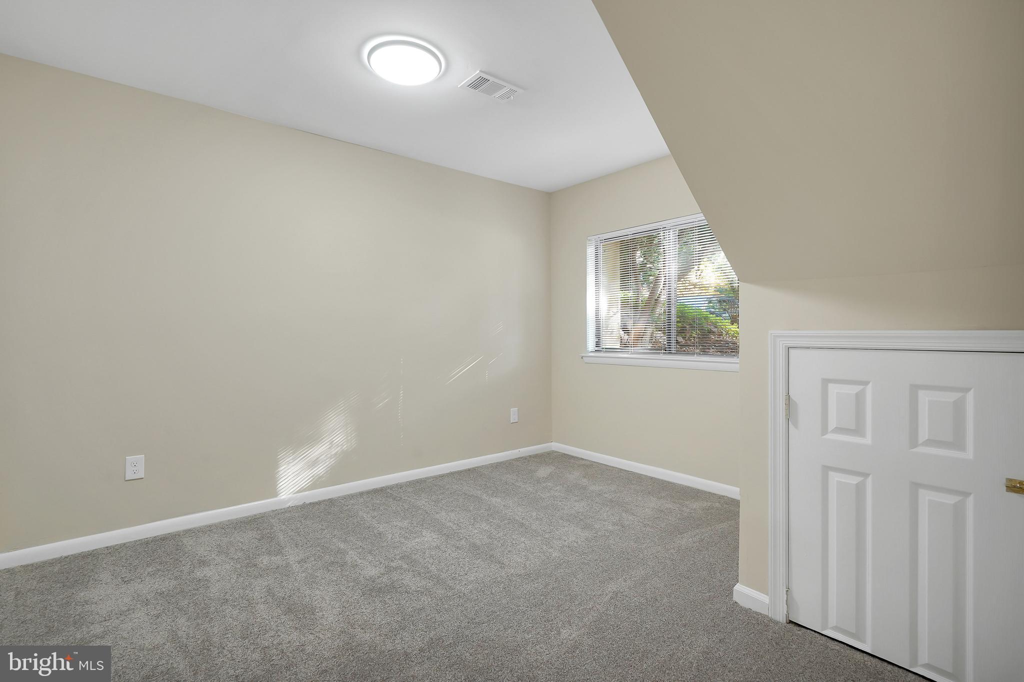 11962 Barrel Cooper Court Reston, VA 20191 - Photo 28 of 41 Gallery Image 28