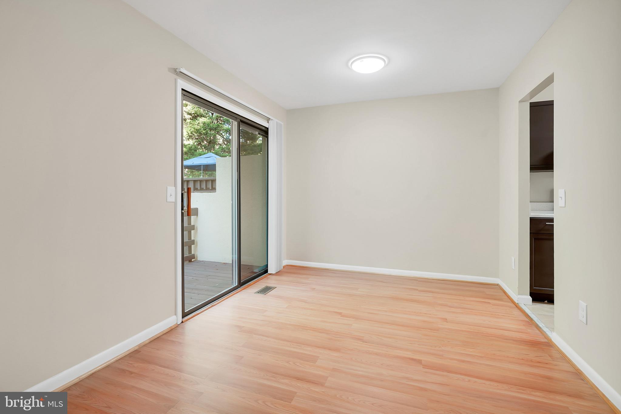 11962 Barrel Cooper Court Reston, VA 20191 - Photo 7 of 41 Gallery Image 7