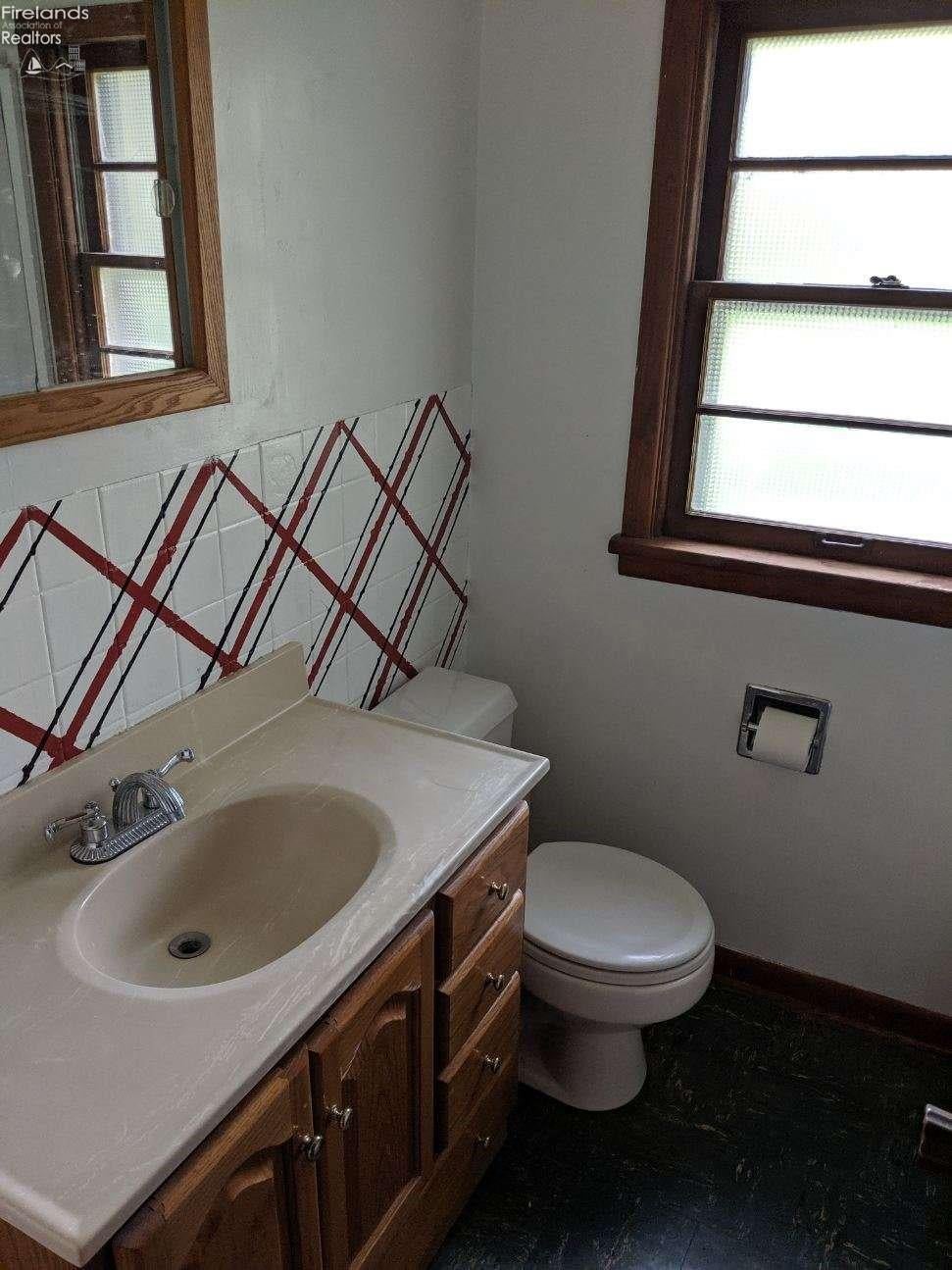 5911 West Mason Road Sandusky, OH 44870 - Photo 9 of 12 Gallery Image 9