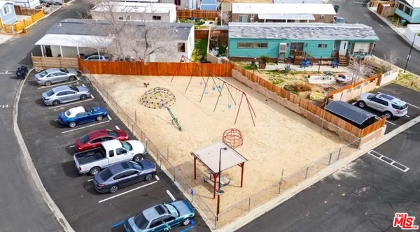 $119,900 | 3300 15th Street West, Unit 383, Rosamond, CA 93560