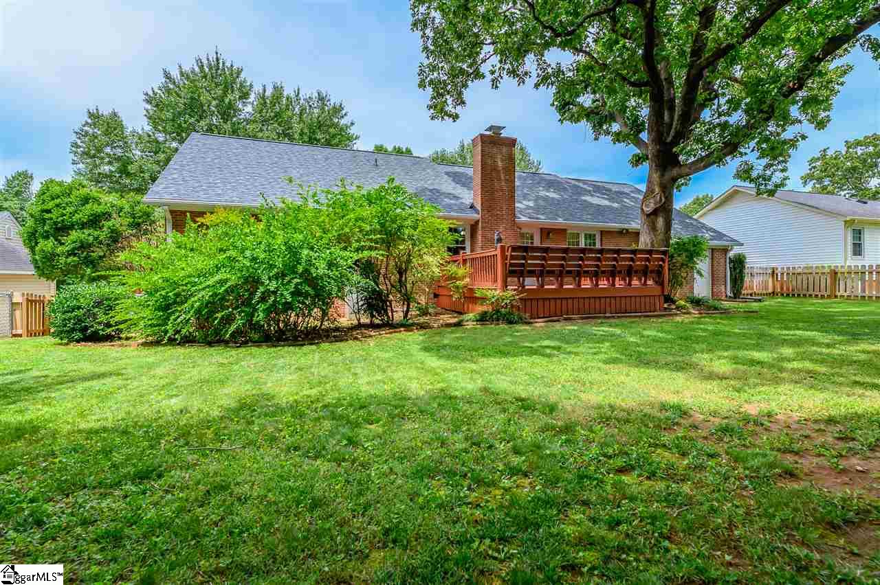 1118 Devenger Road Greer, SC 29650 - Photo 2 of 35 Gallery Image 2