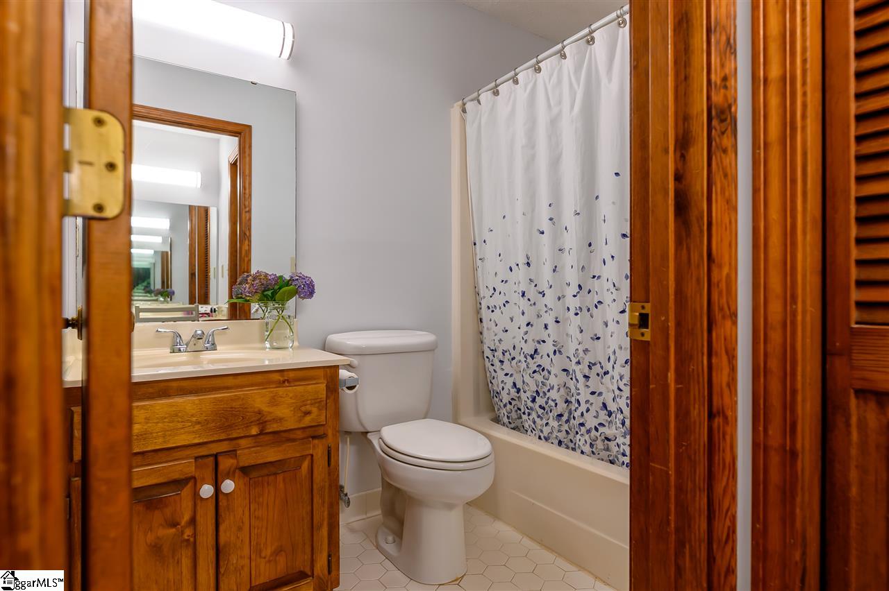 1118 Devenger Road Greer, SC 29650 - Photo 18 of 35 Gallery Image 18