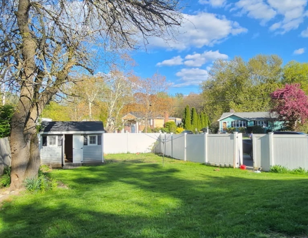 56 Puddingstone Lane Bellingham, MA 02019 - Photo 32 of 42