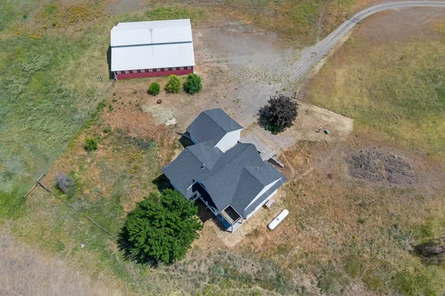 $750,000 | 3304 Miles Road, Rice, WA 99167