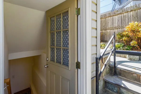 $1,275,000 | 2206 South Grant Street, Arlington, VA 22202
