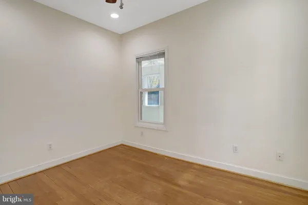 $1,275,000 | 2206 South Grant Street, Arlington, VA 22202