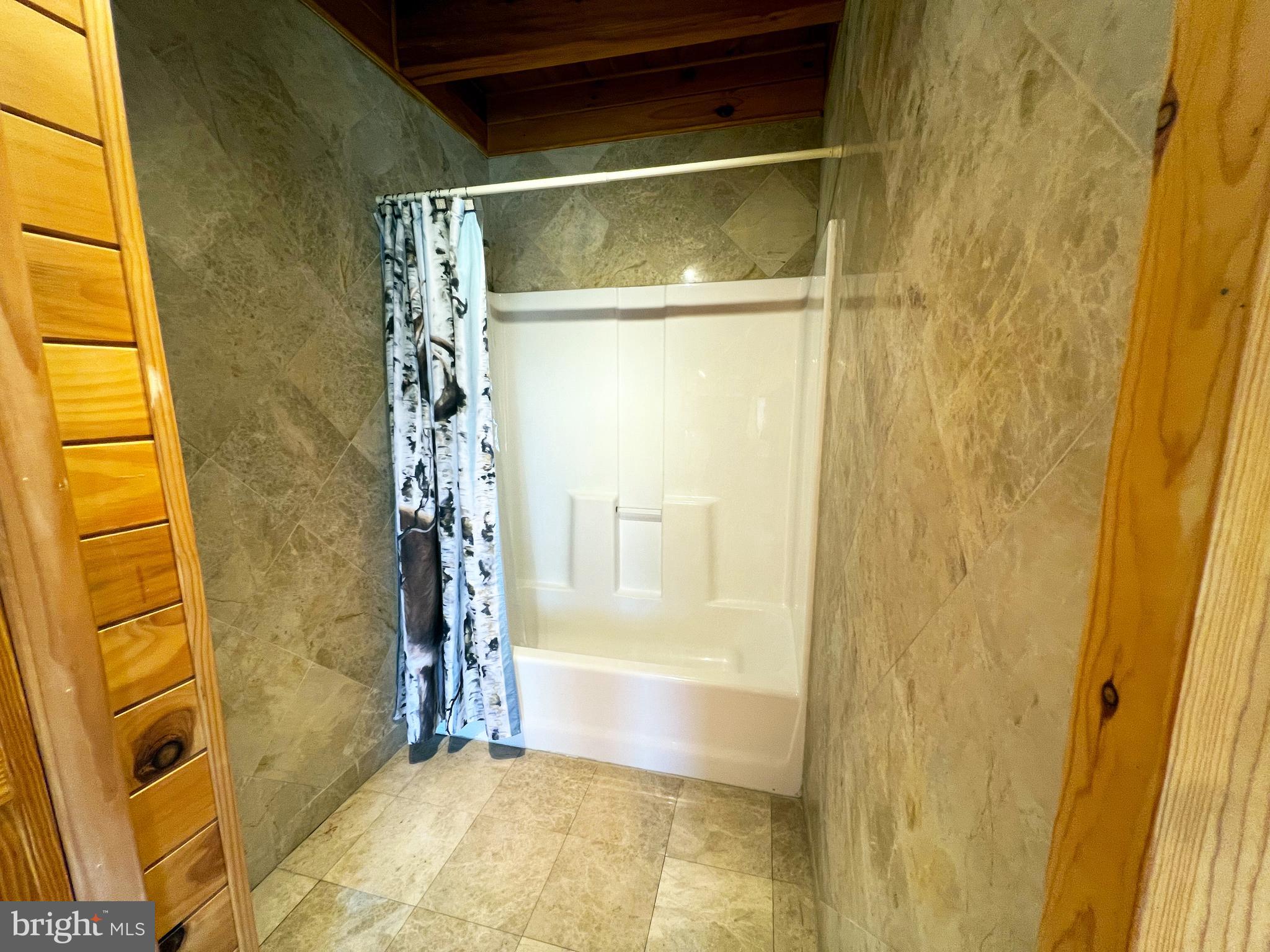 231 Ridgewood Drive New Paris, PA 15554 - Photo 19 of 31