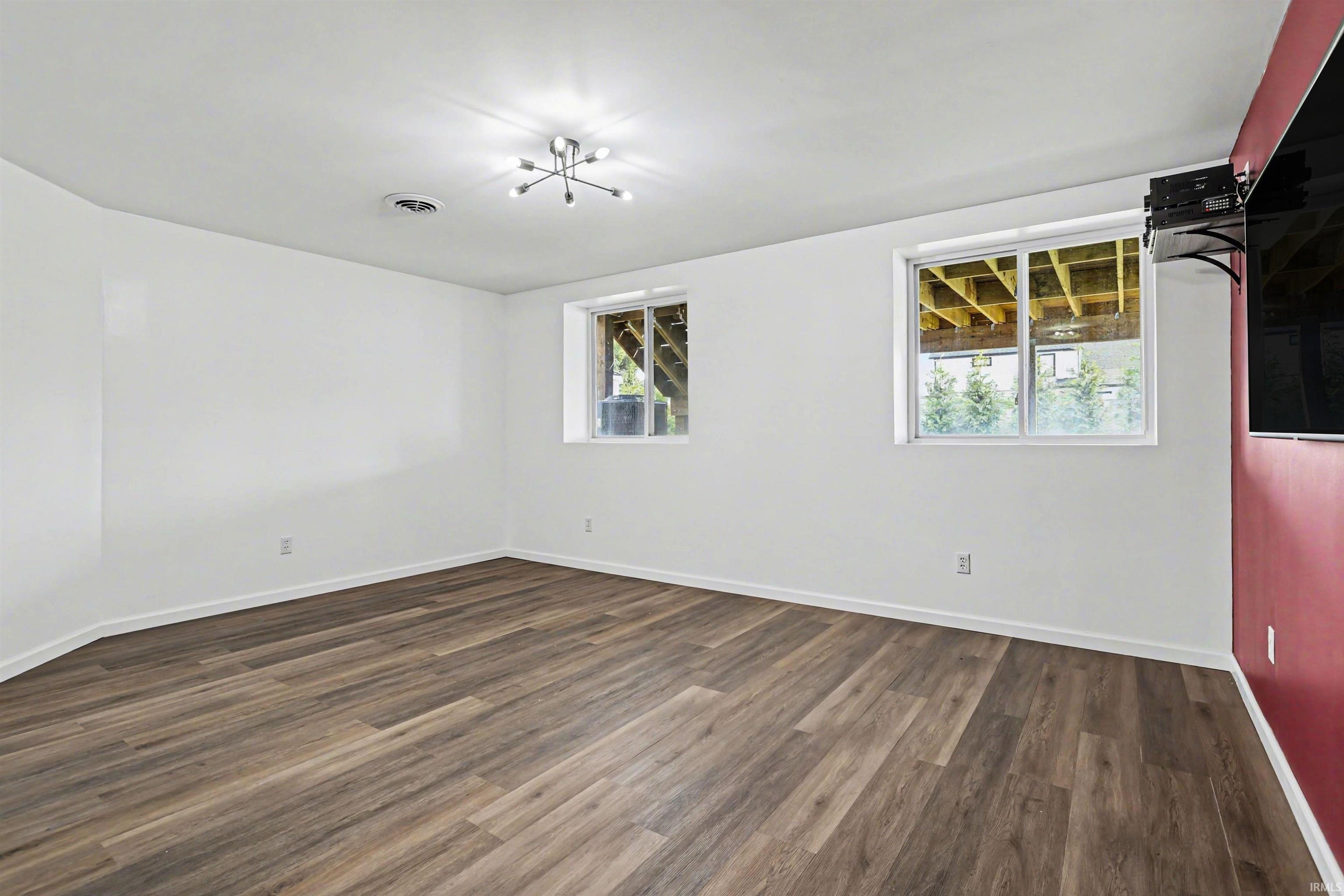10050 Roszalka Court Granger, IN 46530 - Photo 19 of 32