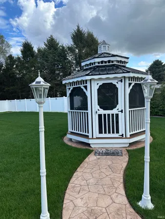 $615,000 | 10050 Roszalka Court, Granger, IN 46530