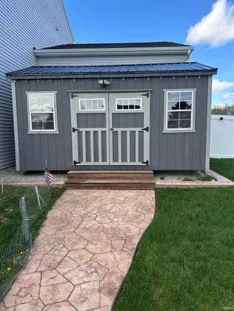 $615,000 | 10050 Roszalka Court, Granger, IN 46530