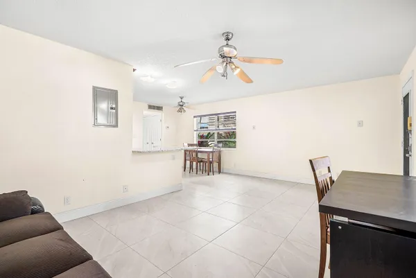 $99,500 | 447 Burgundy North, Delray Beach, FL 33484