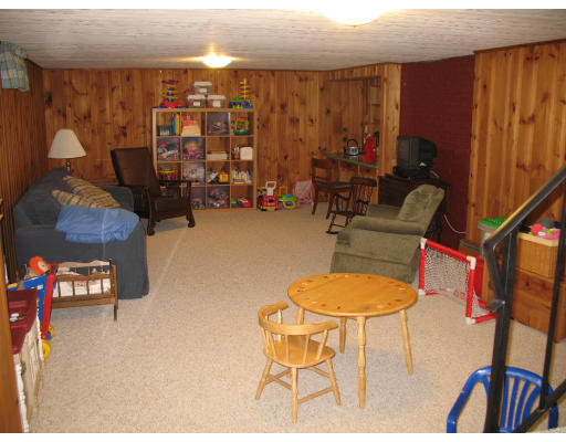 7 Delwood Road Chelmsford, MA 01824 - Photo 11 of 14 Gallery Image 11