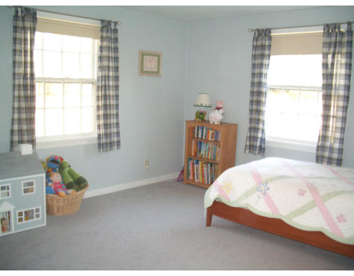 7 Delwood Road Chelmsford, MA 01824 - Photo 9 of 14 Gallery Image 9
