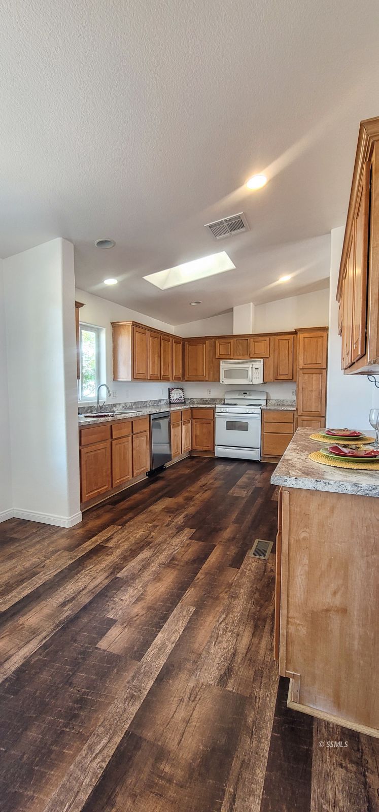 1056 North Alford Street Ridgecrest, CA 93555 - Photo 6 of 24 a view of storage and utility room