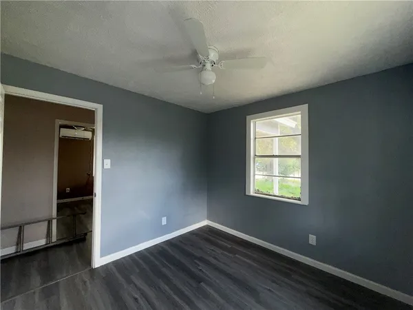 $995 | 1010 Range Street, Alice, TX 78332