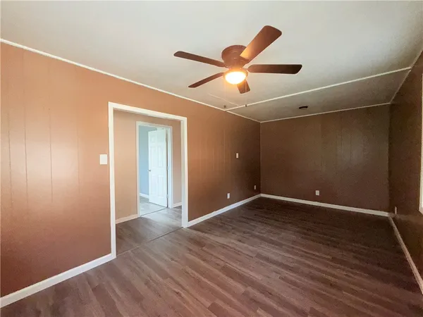 $995 | 1010 Range Street, Alice, TX 78332