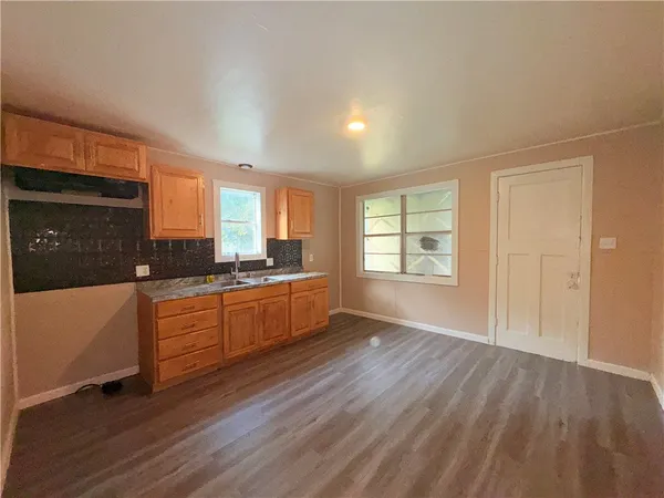 $995 | 1010 Range Street, Alice, TX 78332