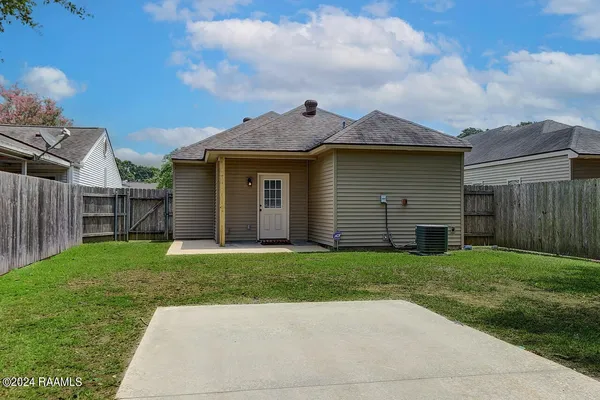 $1,600 | 109 Darlene Drive, Lafayette, LA 70508
