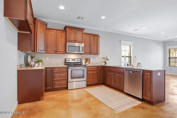 $1,600 | 109 Darlene Drive, Lafayette, LA 70508