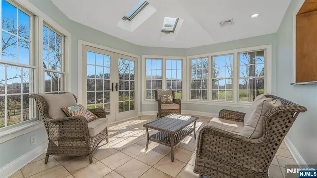$1,375,000 | 3 Alexandria Overlook, Milford, NJ 08848