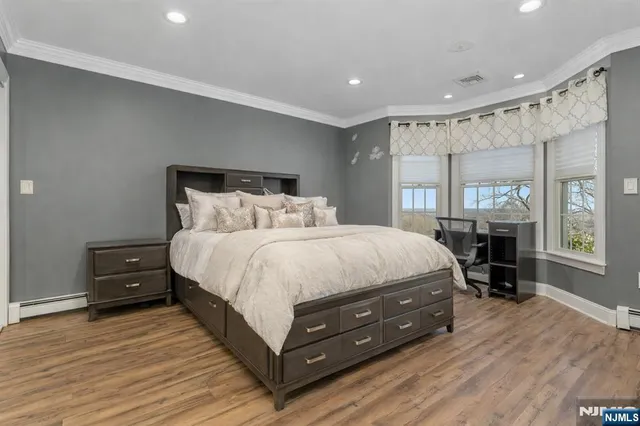 $1,375,000 | 3 Alexandria Overlook, Milford, NJ 08848