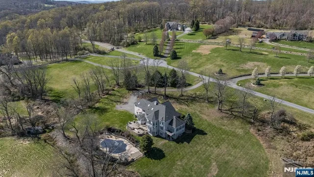 $1,375,000 | 3 Alexandria Overlook, Milford, NJ 08848