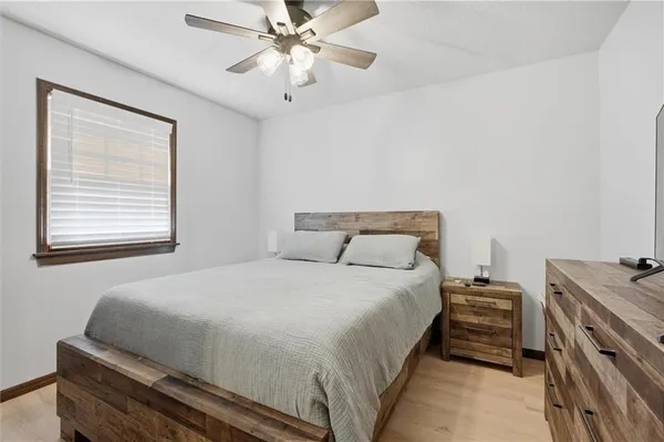 $255,000 | 213 Thomas Street, Weston, MO 64098