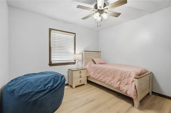 $255,000 | 213 Thomas Street, Weston, MO 64098