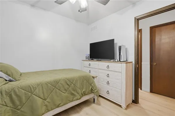 $255,000 | 213 Thomas Street, Weston, MO 64098