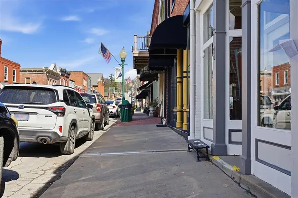 $255,000 | 213 Thomas Street, Weston, MO 64098