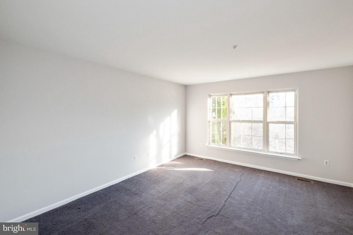 7013 Dew Drop Way Clinton, MD 20735 - Photo 14 of 36 Gallery Image 14