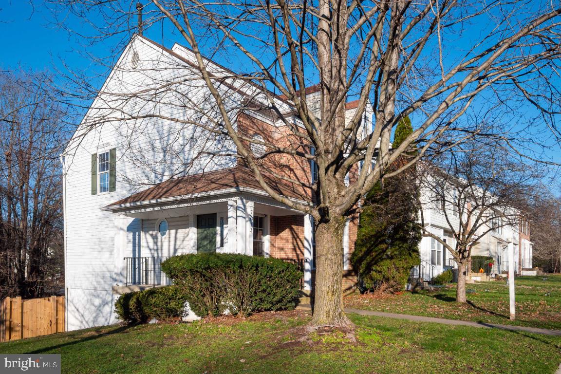 7013 Dew Drop Way Clinton, MD 20735 - Photo 3 of 36 Gallery Image 3