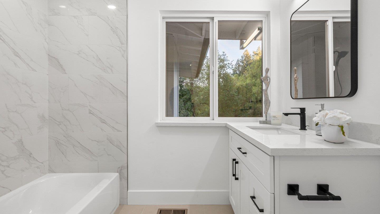 15499 Bohlman Road Saratoga, CA 95070 - Photo 22 of 44