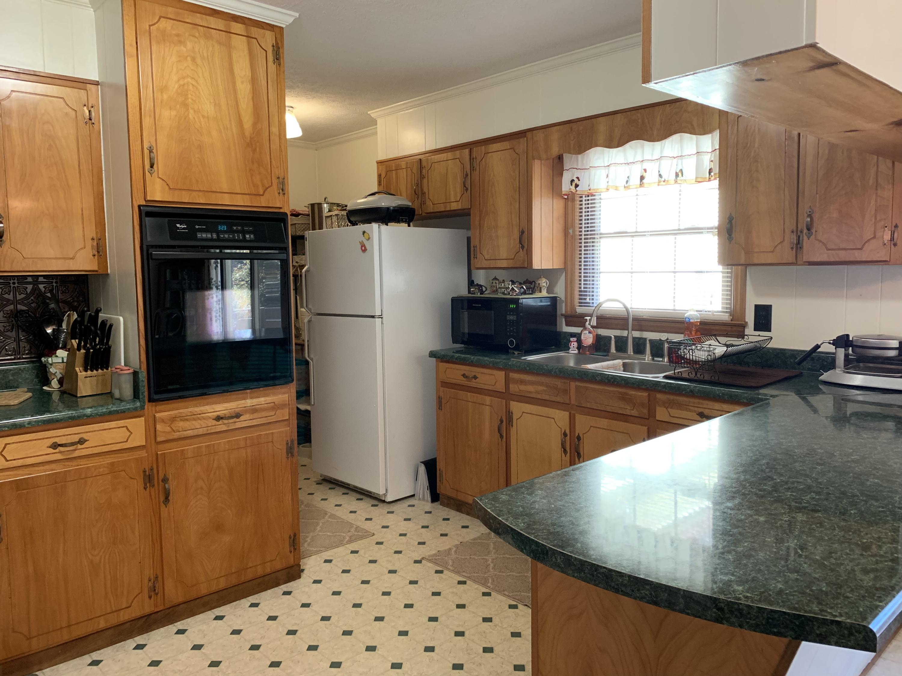 614 Walnut Lane Rockingham, NC 28379 - Photo 8 of 19 kitchen