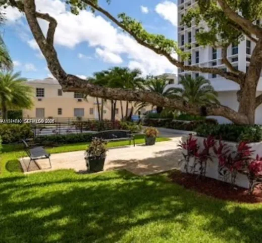 $2,400 | 700 Biltmore Way, Unit 1112, Coral Gables, FL 33134