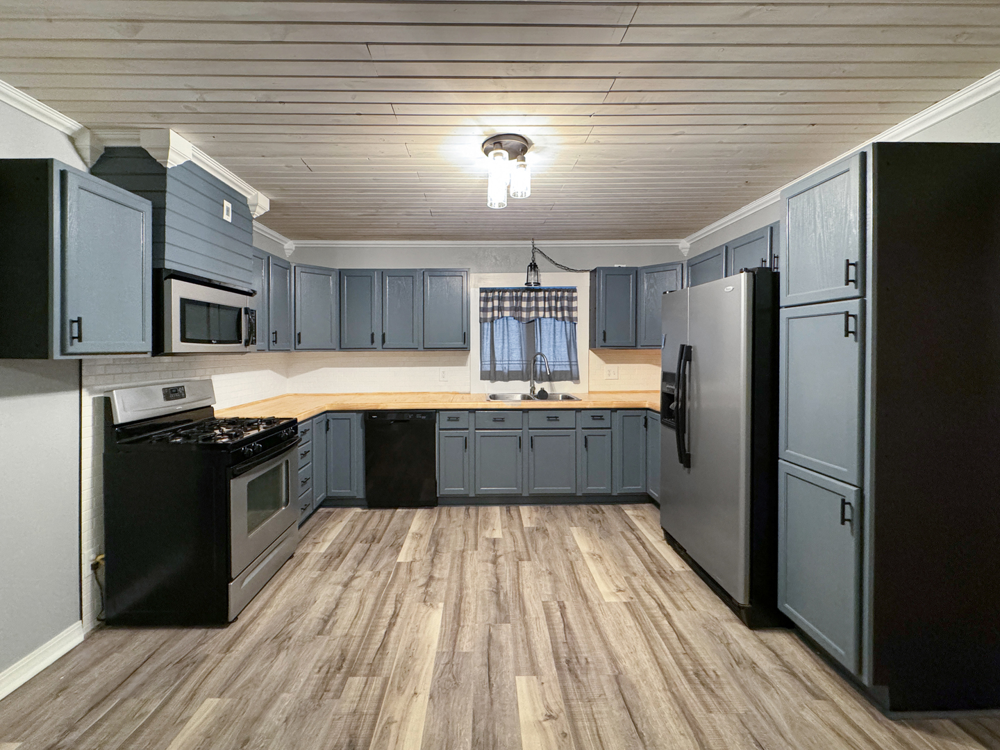 1003 Bazore Street Streator, IL 61364 - Photo 7 of 19