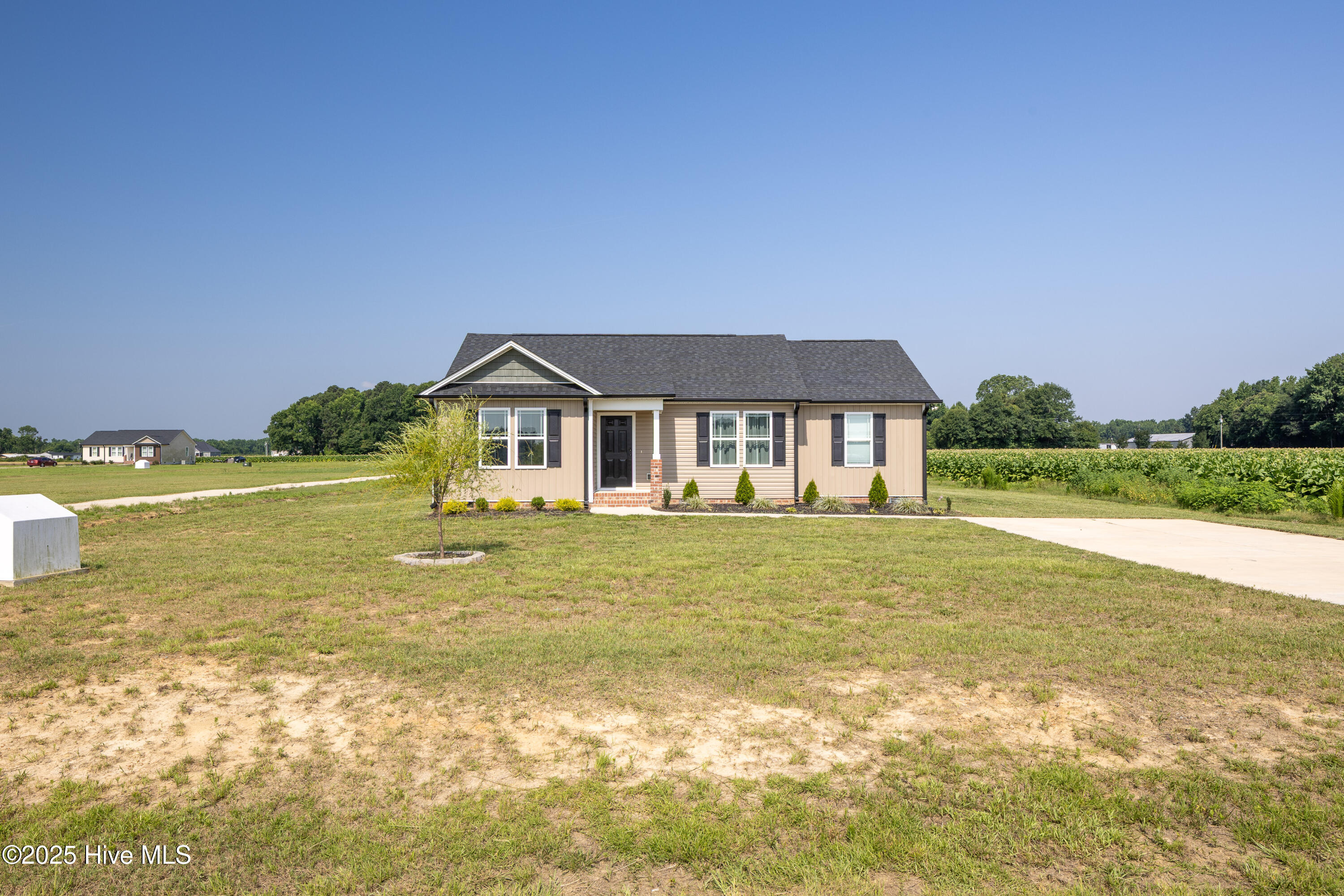 82 Mamie Road Benson, NC 27504 - Photo 3 of 24 Home