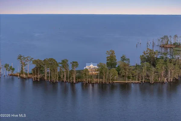 $1,999,000 | 333 North Island Crossing, Edenton, NC 27932