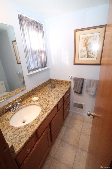 47826 Tilch Road Macomb, MI 48044 - Photo 11 of 23 1/2 Bath