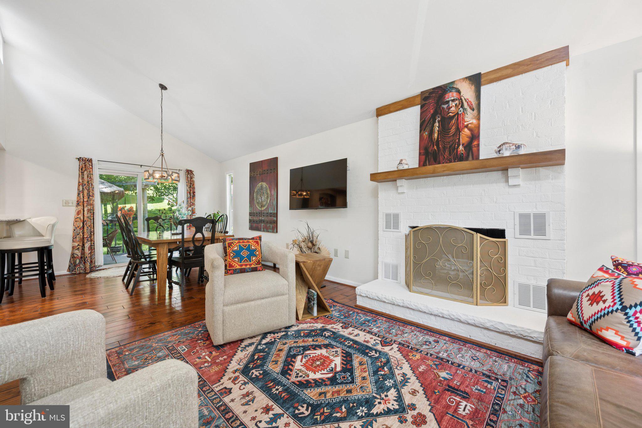 7004 Fox Chase Road New Market, MD 21774 - Photo 12 of 73 Living Room