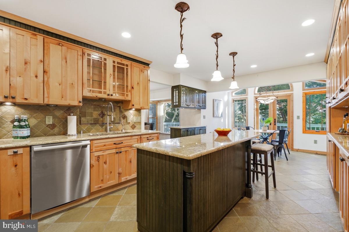 9804 Korman Court Potomac, MD 20854 - Photo 18 of 66 a kitchen with lots of counter top space