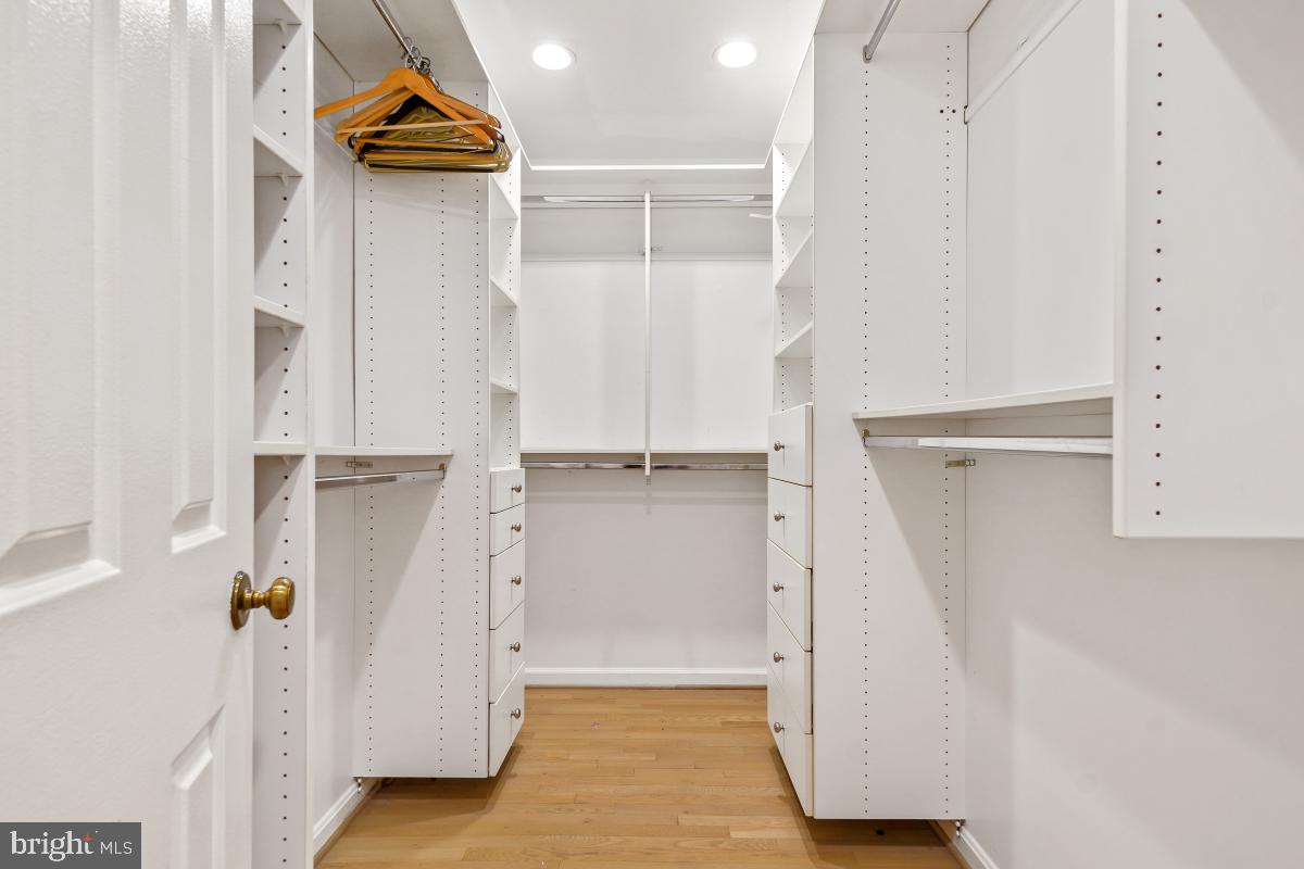 9804 Korman Court Potomac, MD 20854 - Photo 34 of 66