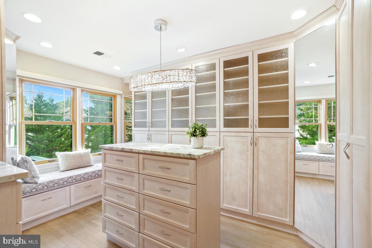 9804 Korman Court Potomac, MD 20854 - Photo 38 of 66