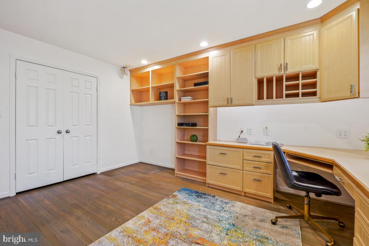 9804 Korman Court Potomac, MD 20854 - Photo 41 of 66