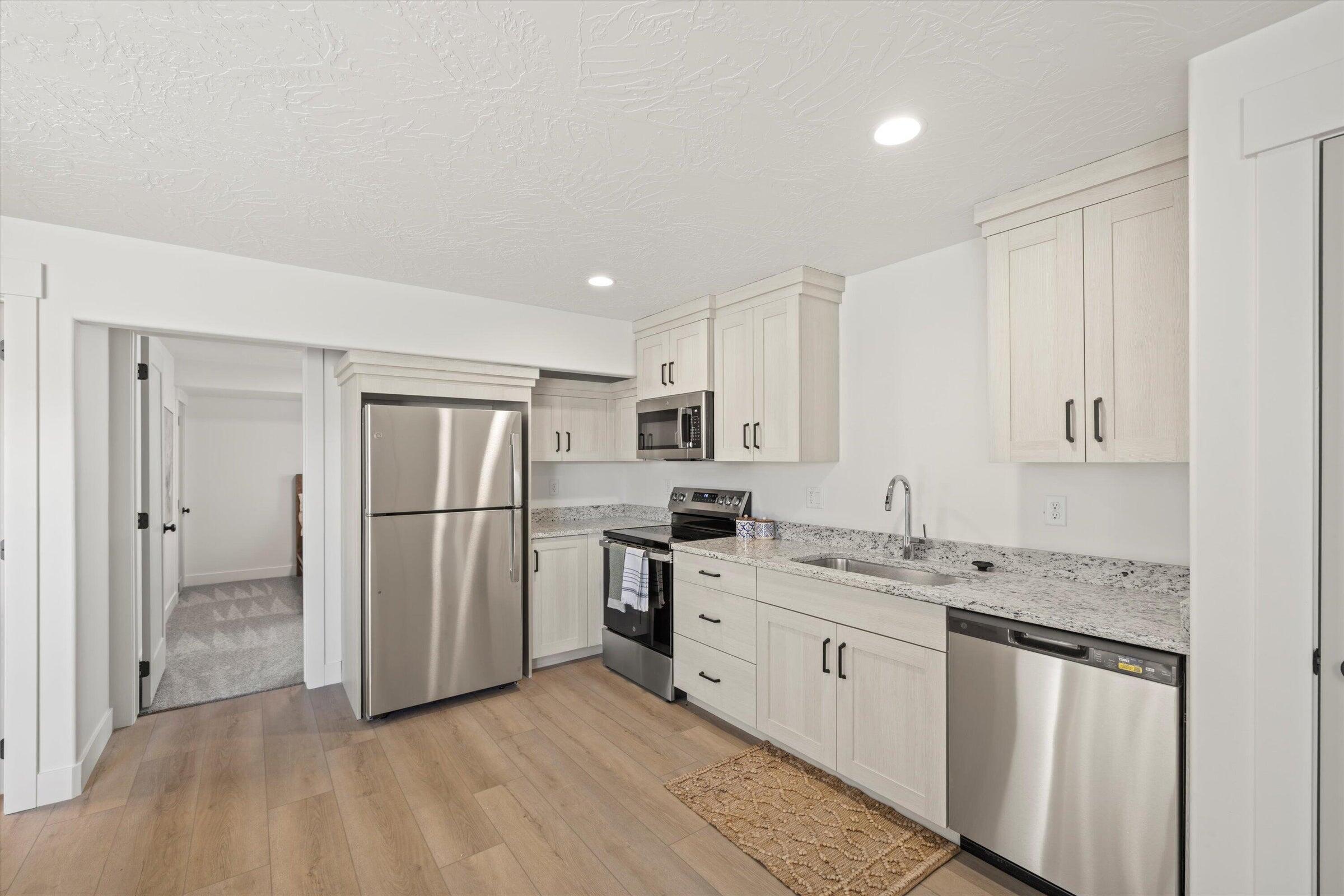 3930 North 350 West Enoch, UT 84721 - Photo 23 of 30 20250821194950660538000000-o