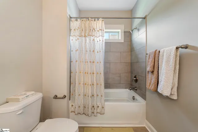 $575,000 | 104 Bold Slope Drive, Piedmont, SC 29673