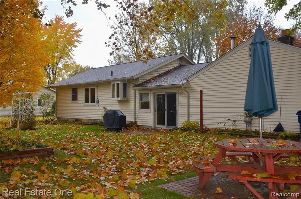 6600 Mayfair Road Utica, MI 48317 - Photo 35 of 47